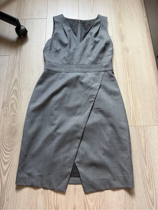 J. Crew Dresses & Skirts - J. Crew Women’s Wool Sheath Suiting Office Workwear Dress V Neck sleeveless